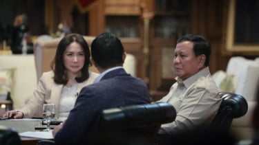 Prabowo berdiskusi dengan beberapa jurnalis senior, ekonom, dan pengamat