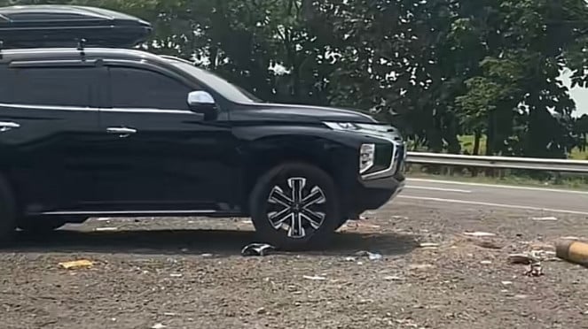 Pengemudi Mitsubishi Pajero bikin ulah di Tol
