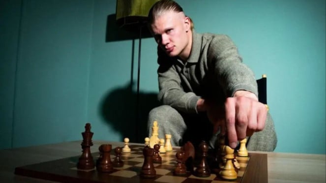Erling Haaland Diam-Diam Masuk Dunia Catur