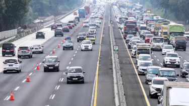 Rekayasa lalu lintas contraflow saat arus mudik lebaran