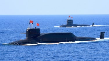 kapal selam rudal balistik kelas Jin Tipe 094A bertenaga nuklir milik TNI AL China