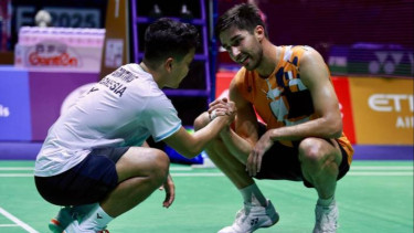 Anthony Sinisuka Ginting dan Toma Junior Popov