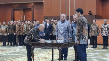 Purbaya Lantik Robert Leonard Jadi Sekjen Kemenkeu