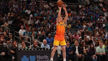 Pemain Charlotte Hornets, Kon Knueppel