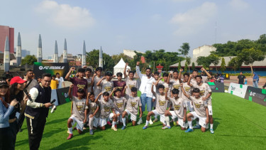 Legenda Liverpool FC, Daniel Sturridge tiba di Bekasi, Jawa Barat memberikan coaching clinic