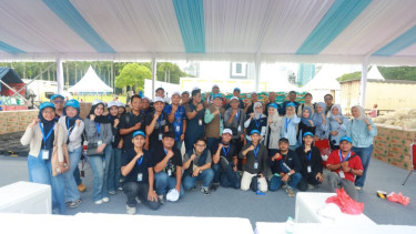 PT Berdikari pasok ratusan ribu ayam hingga kerahkan pegawai di Bazar Rakyat