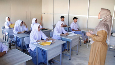 Fasilitas pendidikan di wilayah pascabencana Sumatera