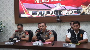 Kapolres Kebumen (tengah) AKBP I Putu Bagus Krisna Purnama saat gelar jumpa pers di Mapolres Kebumen