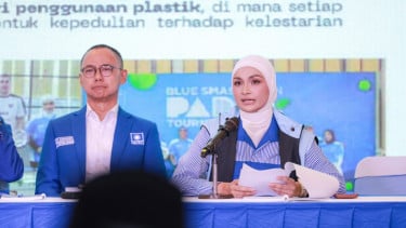 Ketua Fraksi Partai Amanat Nasional (PAN) DPR RI Putri Zulkifli Hasan (kanan)