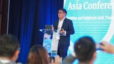 Direktur Utama Petrokimia Gresik, Daconi Khotob