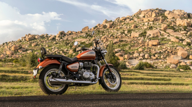 Royal Enfield Meteor 350 Sundowner Orange