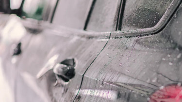 Alur pada bodi mobil