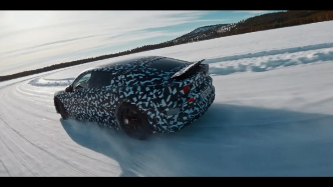 Mobil Mercedes-AMG GT 4-Door EV