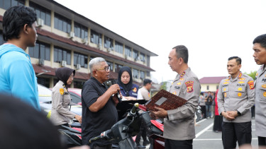 Penyerahan barang bukti kendaraan bermotor hasil kejahatan