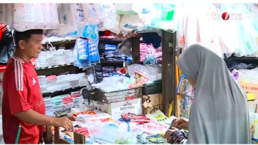 Pedagang Pasar Klender, Jakarta ungkap kenaikan harga plastik sampai 50 persen