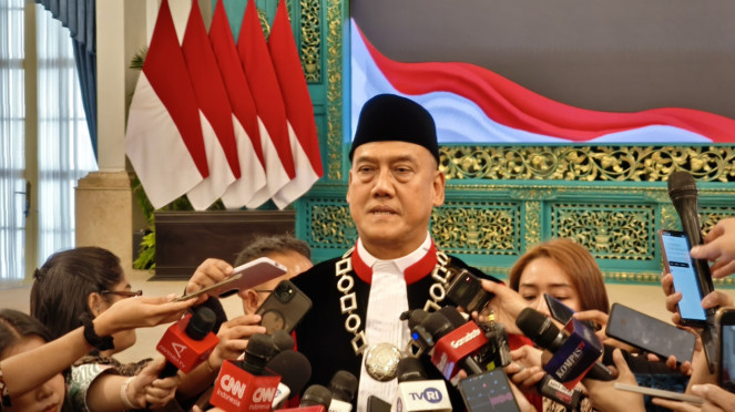 Hakim MK, Liliek Prisbawono Adi