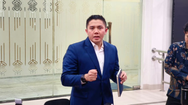 Seskab Teddy Indra Wijaya