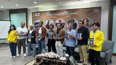 Launching Buku Analis Politik Boni Hargens