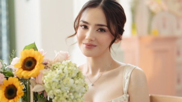 Syifa Hadju.
