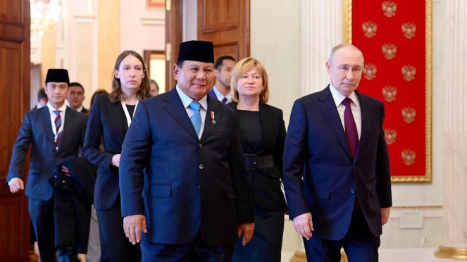 Presiden RI Prabowo Subianto dan Presiden Rusia Vladimir Putin