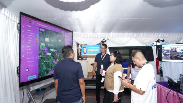 Ketua Panitia Kemala Run 2026, Deny Agus Suryonugroho meninjau persiapan