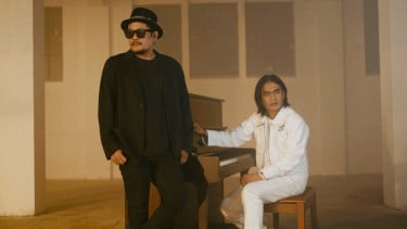 Charly Van Houten dan Setia Band.