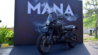Royal Enfield Himalayan Mana Black Edition