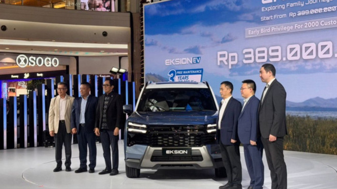 Peluncuran Resmi Mobil Wuling Eksion
