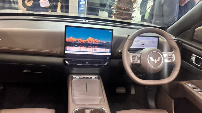 Interior Mobil Wuling Eksion