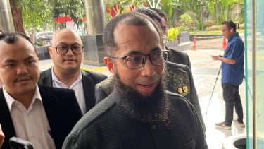Pemilik biro perjalanan haji PT Zahra Oto Mandiri atau Uhud Tour, Khalid Basalamah