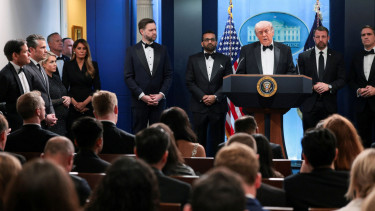 Presiden Donald Trump gelar press conference usai insiden penembakan