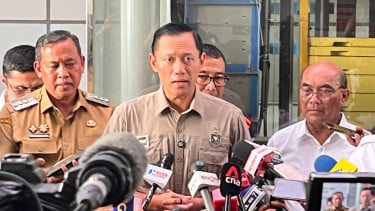 Menko Bidang Infrastruktur dan Pembangunan Kewilayahan Agus Harimurti Yudhoyono (AHY)  di Stasiun Bekasi Timur, Rusia Diajak Terlibat dalam Proyek Kereta Trans Sumatra, Sulawesi, dan Kalimantan, Kerja Sama Teknologi hingga Kereta Cepat, Pengalaman Rusia Dinilai Berharga untuk Indonesia, Dibahas Langsung dalam Pertemuan AHY dan Menteri Transportasi Rusia