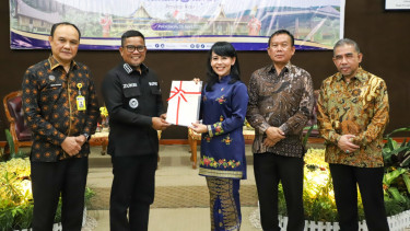 Stafsus ATR/BPN Rezka Oktoberia