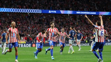 Pemain Atletico Madrid rayakan gol ke gawang Arsenal