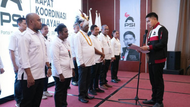 Ketua Umum DPP PSI, Kaesang Pangarep (kanan)