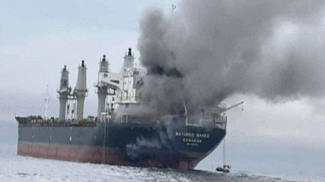 Ilustrasi kapal Diserang di Selat Hormuz