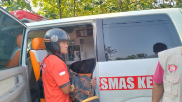 Proses evakuasi jenazah korban yang tenggelam di Embung Sigit, Desa Sigit, Jenar, Kabupaten Sragen, Jawa Tengah