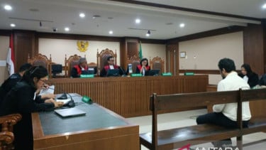 Suasana sidang di Pengadilan Negeri Jakarta Pusat dengan agenda pembacaan tuntutan Direktur Utama Terra Drone