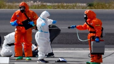 Penumpang kapal persiar terinfeksi wabah hantavirus tiba di Tenerife, Spanyol