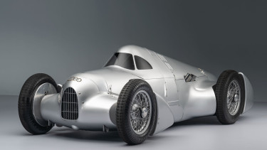 Audi Hidupkan Kembali Supercar V16 Legendaris