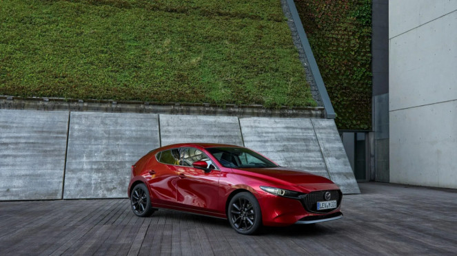Tampilan Mobil Mazda3 Terbaru