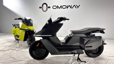 Motor Listrik OMO X  di Indonesia