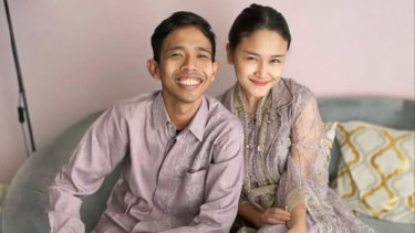 Dede Sunandar dan Istrinya