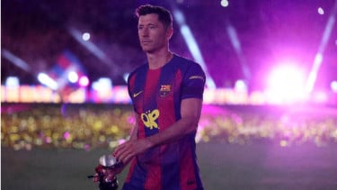 Robert Lewandowski Tinggalkan Barcelona