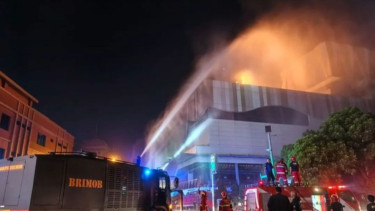 Kebakaran gedung Mega Mall