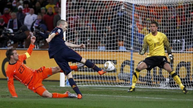 Final Piala Dunia 2010 Belanda vs Spanyol, Belanda Lolos ke Piala Dunia 2026 dengan Rekor Mengesankan, Klasemen Akhir Grup G Kualifikasi Piala Dunia 2026 Zona Eropa, Jadwal Timnas Belanda di Piala Dunia 2026 (WIB), Ronald Koeman Memikul Harapan Bangsa, Daftar 26 Pemain Resmi Timnas Belanda di Piala Dunia 2026, Sejarah Belanda di Piala Dunia: Raja Tanpa Mahkota, Tiga Final yang Menjadi Luka Abadi Oranje