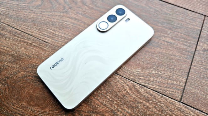 Realme C100x.