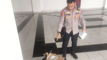 Polisi menyita barang-barang yang dinilai membahayakan jelang laga Persib Bandung melawan Persijap Jepara