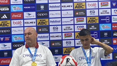Pelatih Persib Bandung, Bojan Hodak dan Eliano Reijnders