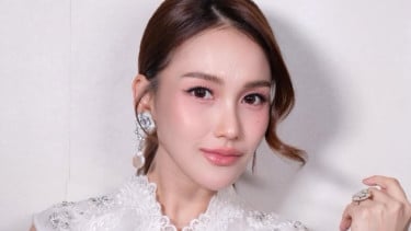 Ayu Ting Ting.